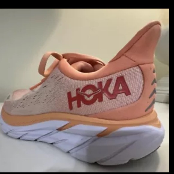 HOKA One One Clifton Running Shoe Peach 7.5 US - Picture 5 of 11